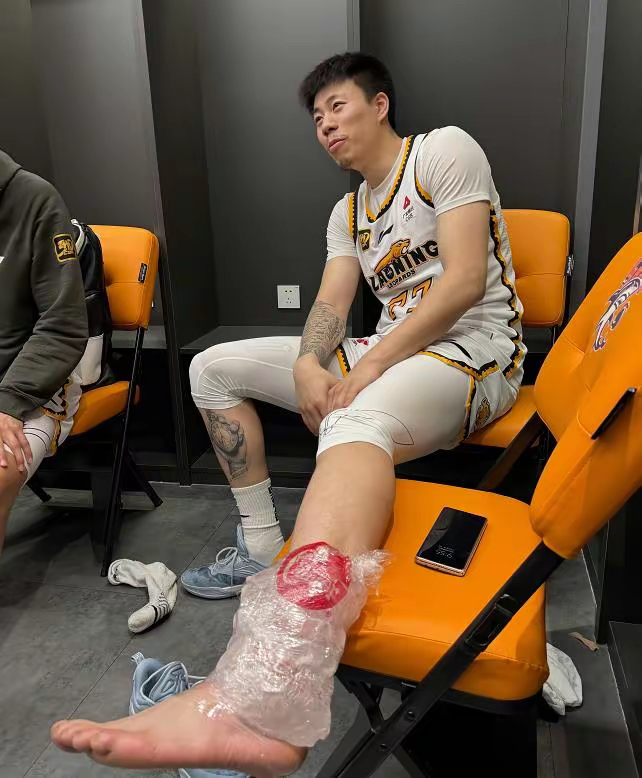 上海男篮奋力反击,险胜辽宁队 上海男篮奋力反击,险胜辽宁队