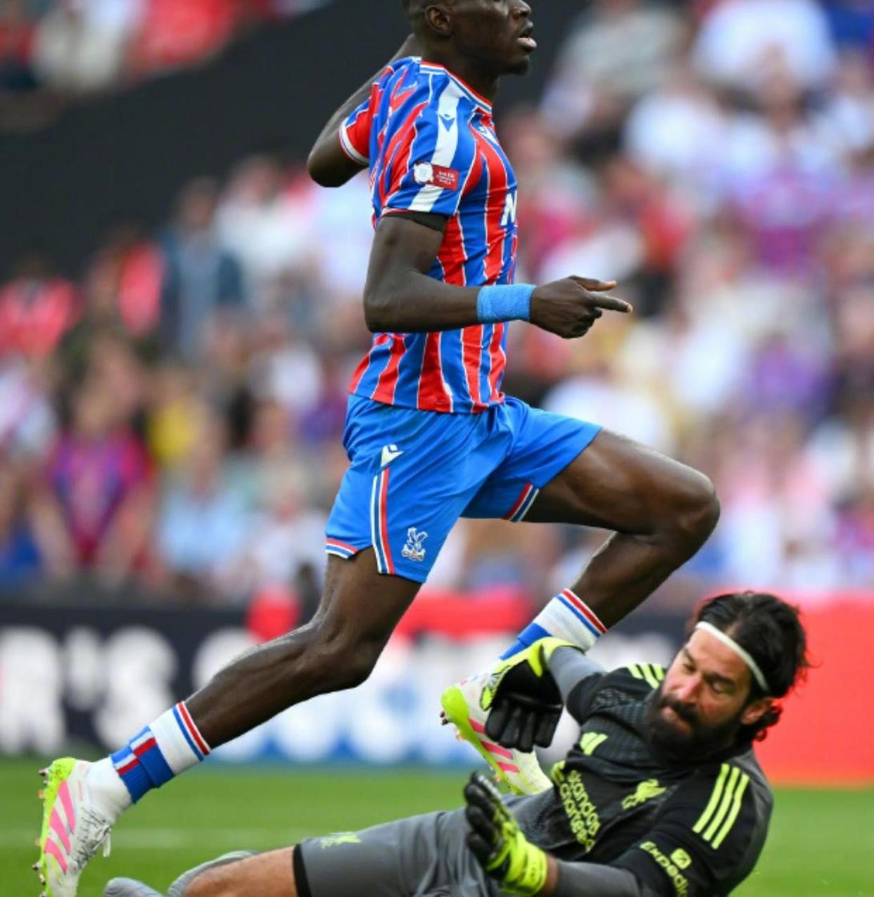 利物浦锋线榜上有名,多次造成对手伤害的简单介绍 利物浦锋线榜上有名,多次造成对手伤害的简单介绍