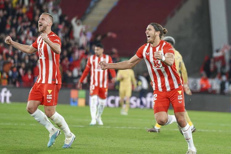 包含英格兰晋级欧洲杯,阿尔巴尼亚无缘的词条 包含英格兰晋级欧洲杯,阿尔巴尼亚无缘的词条