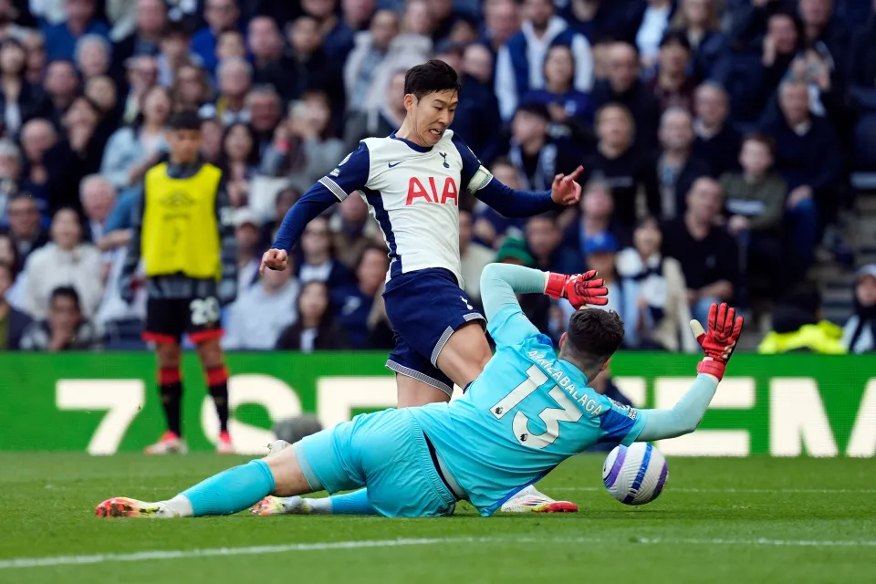 热刺大胜卡迪夫城,重返欧战区 热刺大胜卡迪夫城,重返欧战区