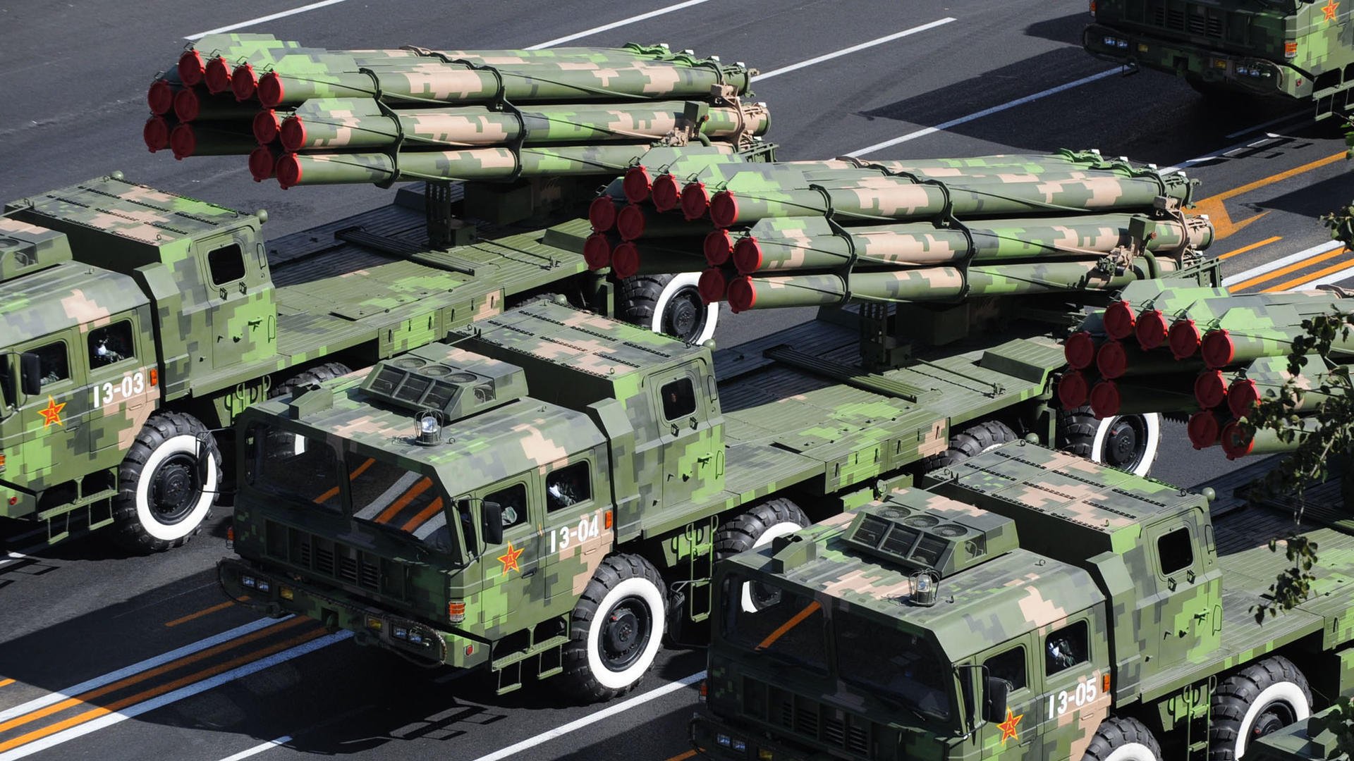 德甲争冠硝烟夜，柏林苍穹下的沉默骑士